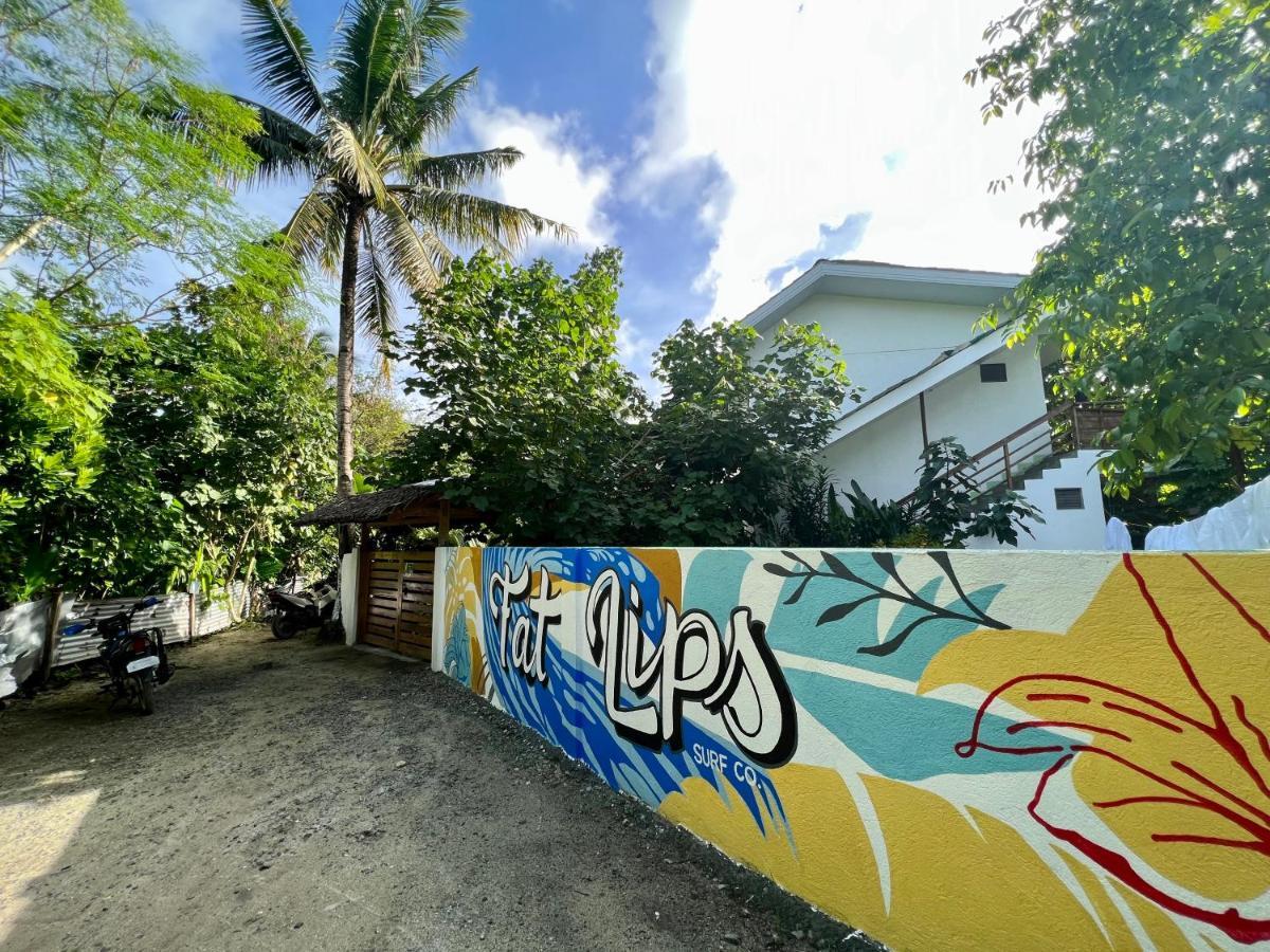 Hotel Fat Lips Surf